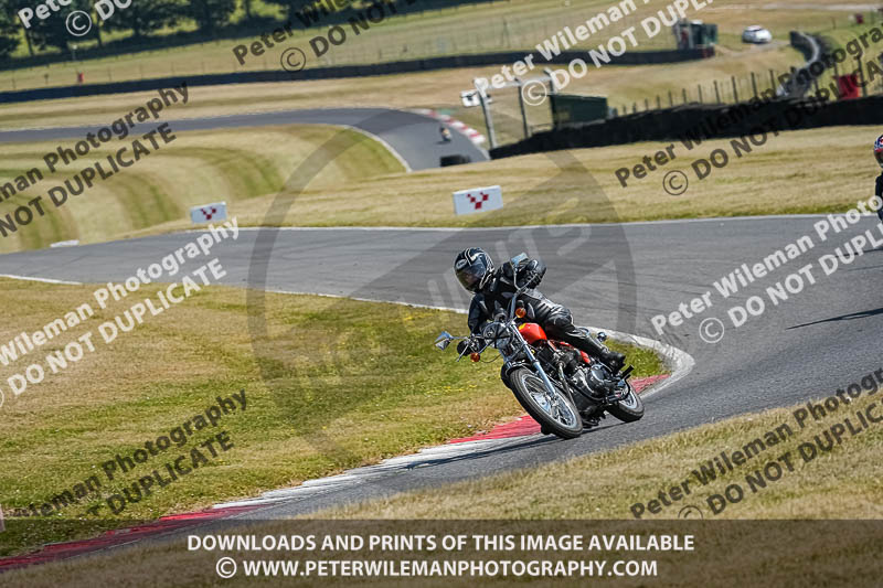 cadwell park;cadwell park photographs;cadwell trackday photographs;enduro digital images;event digital images;eventdigitalimages;peter wileman photography;racing digital images;trackday digital images;trackday photos
